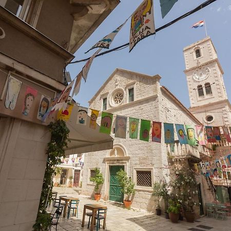 Etoile Apartment Šibenik Buitenkant foto