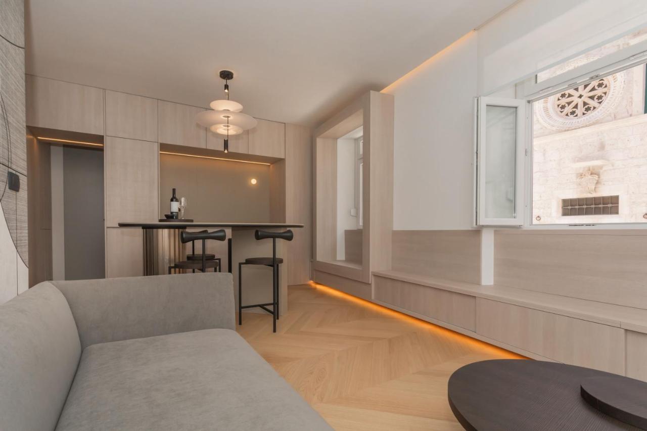 Etoile Apartment Šibenik Buitenkant foto