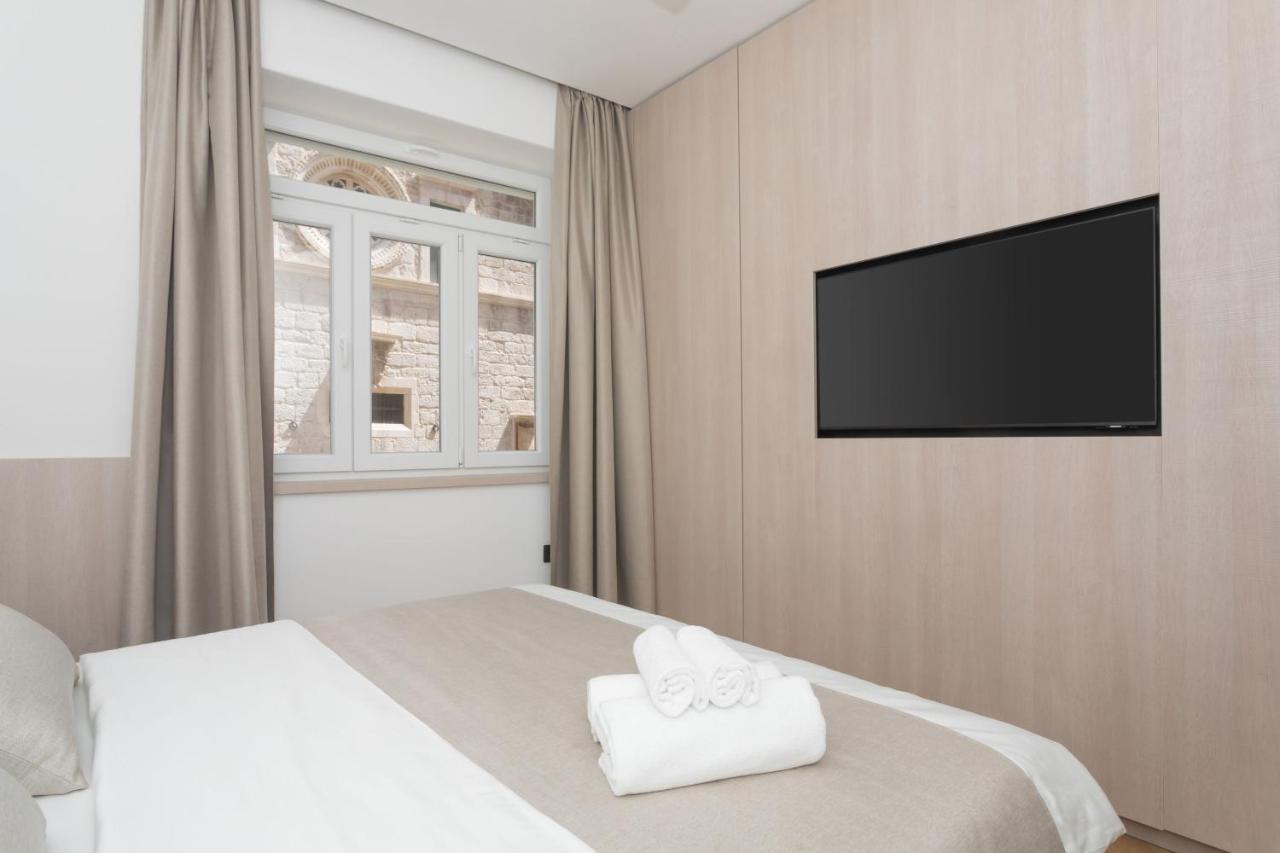 Etoile Apartment Šibenik Buitenkant foto