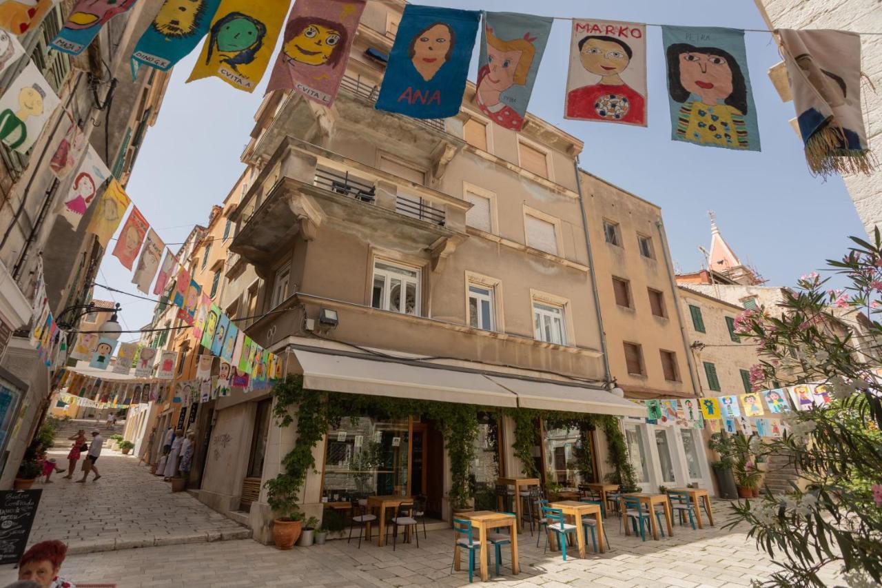 Etoile Apartment Šibenik Buitenkant foto