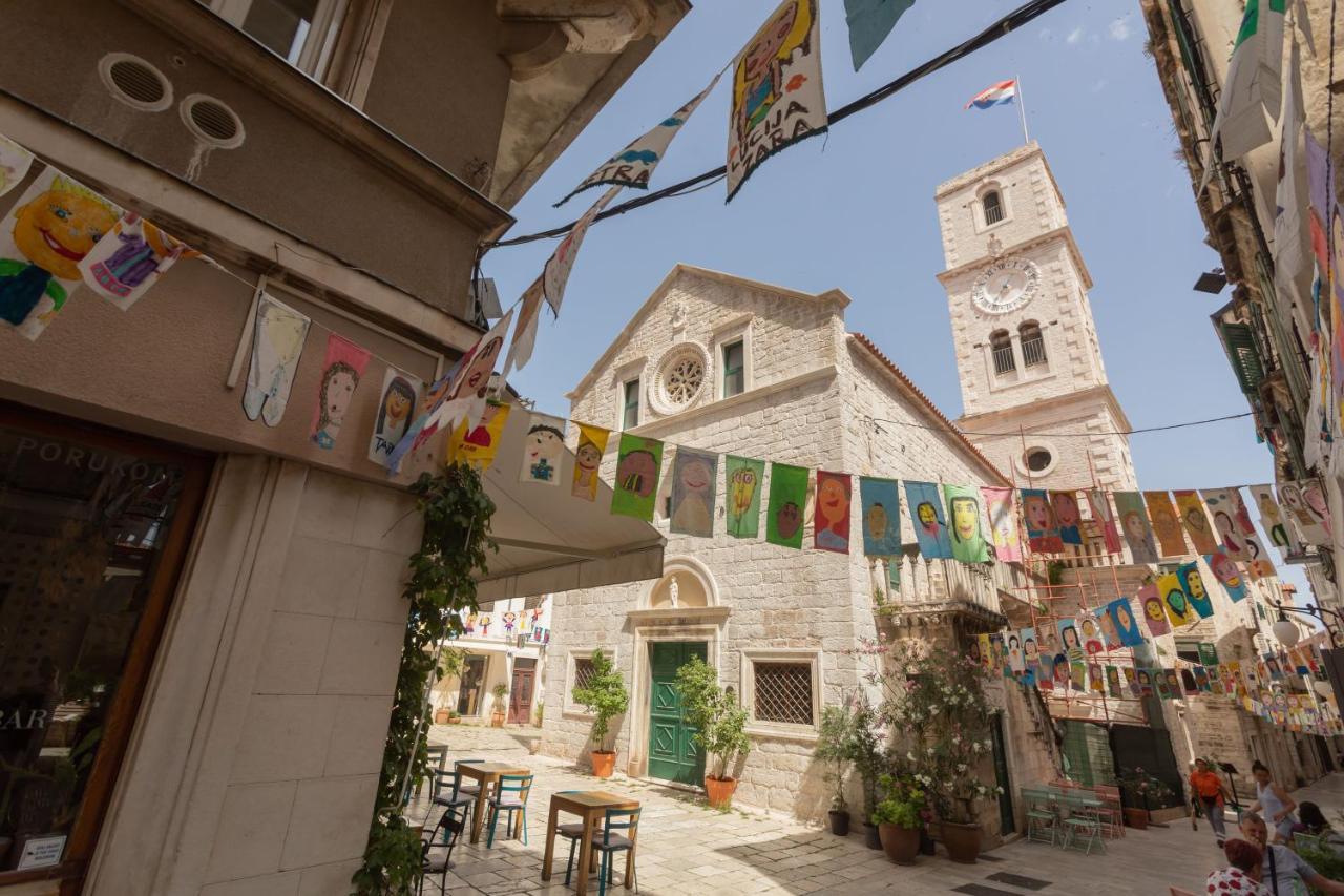 Etoile Apartment Šibenik Buitenkant foto